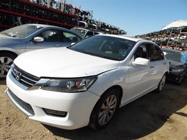 2015 Honda Accord EX-L White Sedan 3.5L AT #A23751